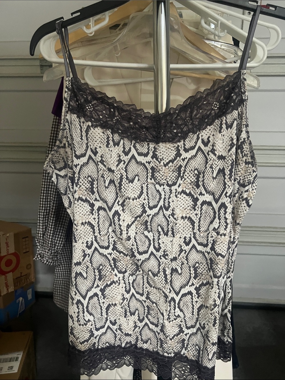 Snake-Print Lace Trim Cami - Dark Gray & White